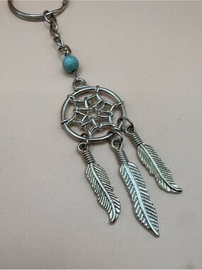 Three Feathers Dream Catcher Keychain 4.25" Silver Tone w Turquoise Color Bead